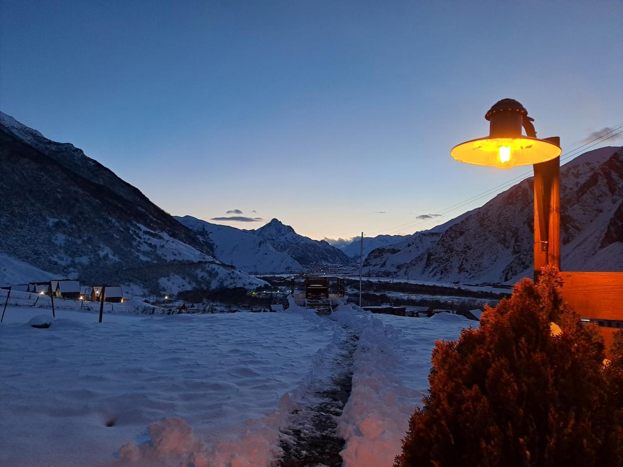 Kazbegi Spa Resort Cottages Extérieur photo